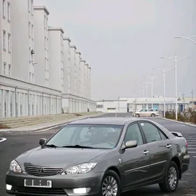 Toyota Camry 2005