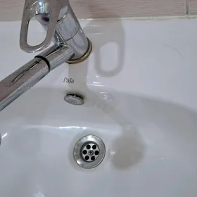 Унитаз + Раковина с сместителе