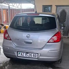 Nissan Versa 2010