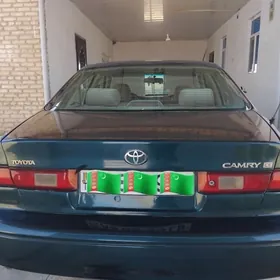 Toyota Camry 1999