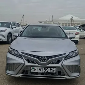 Toyota Camry 2022