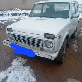 Lada Niva 2000