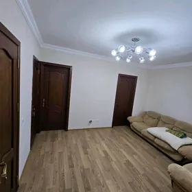 Satlyk kemine 1 etaz 2+3 edile