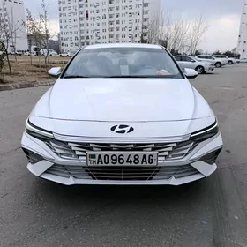 Hyundai Elantra 2024