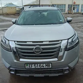 Nissan Pathfinder 2022