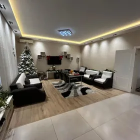 Плановый Дом Ереванская