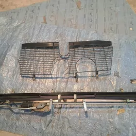 Mers W210 setka radiator