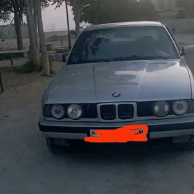 BMW 525 1989