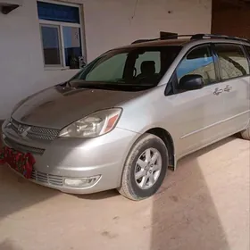 Toyota Sienna 2005