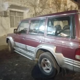 Hyundai Galloper 2000