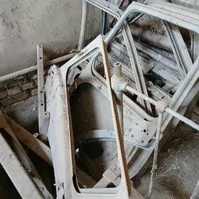 Belarus kici kabina gapy