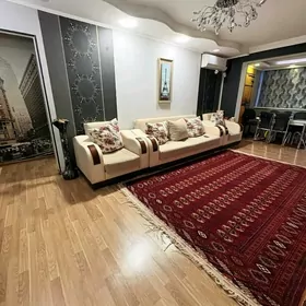 10 мкр 3 комнаты