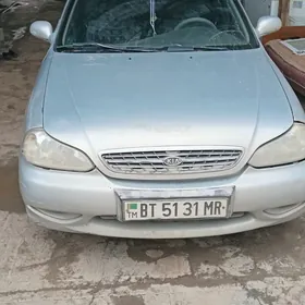 Kia Credos/Clarus 2000