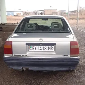 Opel Omega 1992