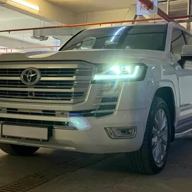 Toyota Land Cruiser 2023