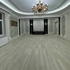 TÄZE GURTLY 4 OTAGLY ULYSY