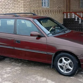 Opel Astra 1993