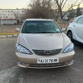 Toyota Camry 2005