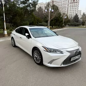 Lexus ES 350 2021