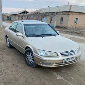 Toyota Camry 2000