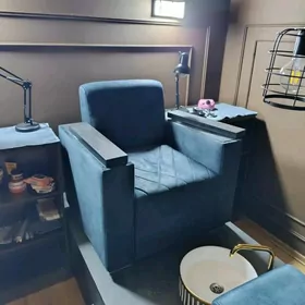 Требуется маникюр педикюршица