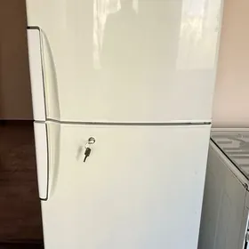 Холодильник HITACHI