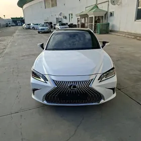 Lexus ES 350 2019