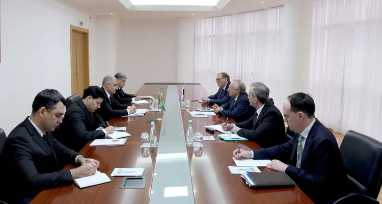 Aşgabatda türkmen-rus syýasy geňeşmeleri geçirildi