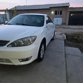Toyota Camry 2004