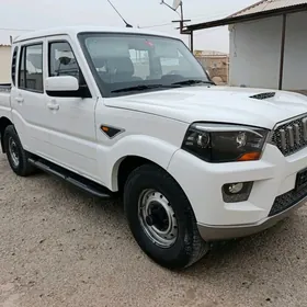 Mahindra Bolero 2021
