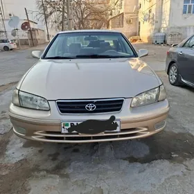 Toyota Camry 1999