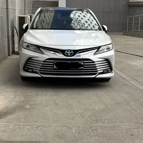 Toyota Camry 2022