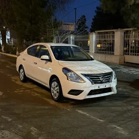 Nissan Sunny 2022