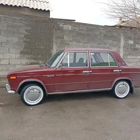 Lada 2103 1980