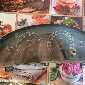 Табло  Опель вектра 2004 год