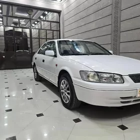 Toyota Camry 1998