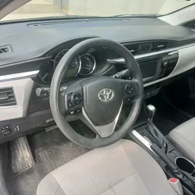 Toyota Corolla 2015