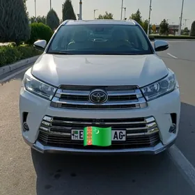 Toyota Highlander 2018
