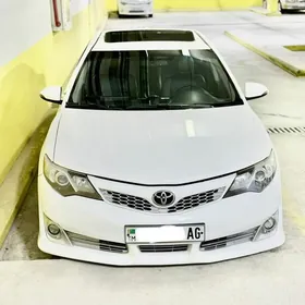 Toyota Camry 2011