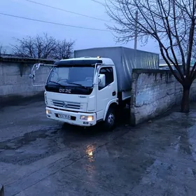 Mitsubishi Fuso Rosa 2010