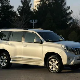 Toyota Land Cruiser Prado 2014