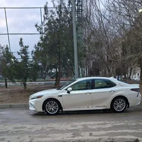 Toyota Camry 2022