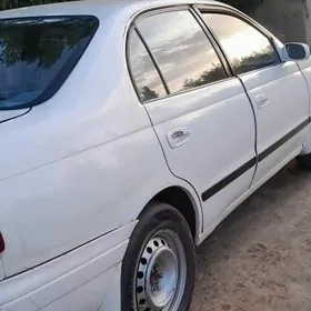 Toyota Corona 1995