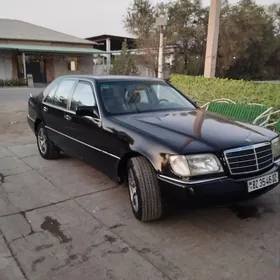 Mercedes-Benz 500-Class 1991