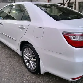 Toyota Camry 2015