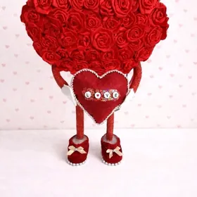 Сердце с розами