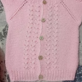 вязаные жилетка
