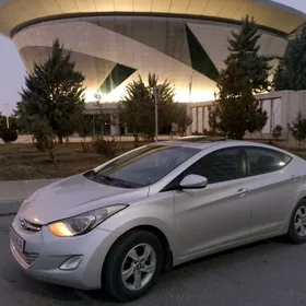 Hyundai Elantra 2012