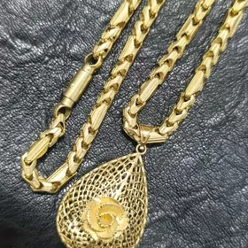 Gyzyl yerewan sepoçka we klon