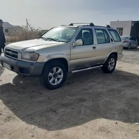 Nissan Pathfinder 1999